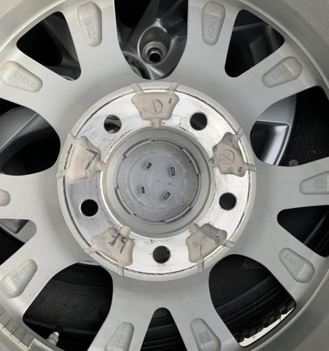 Оригинальные колеса Toyota Land Cruiser 200