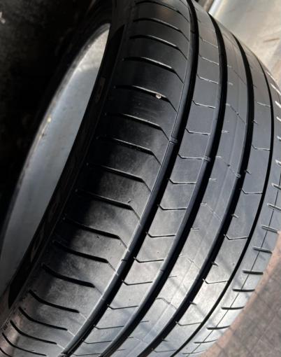 Pirelli P Zero PZ4 275/35 R20