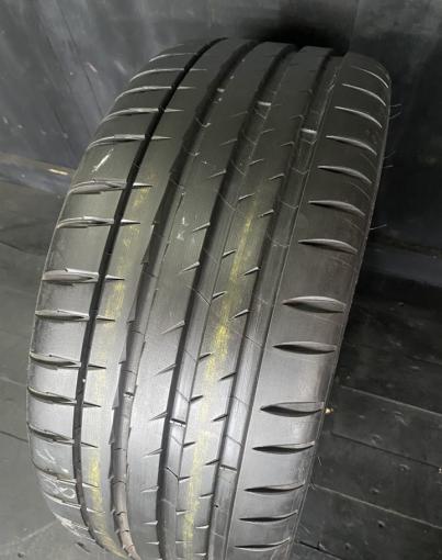 Michelin Pilot Sport 4 S 225/35 R19