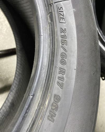 Bridgestone Ecopia NH100 RV 215/60 R17