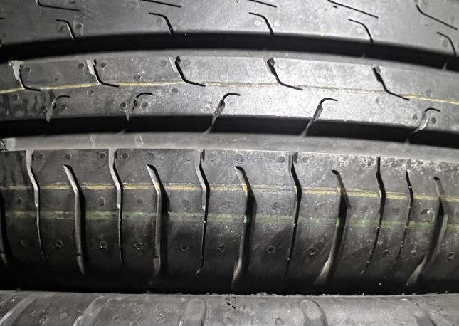 Continental ContiEcoContact 6 215/60 R17