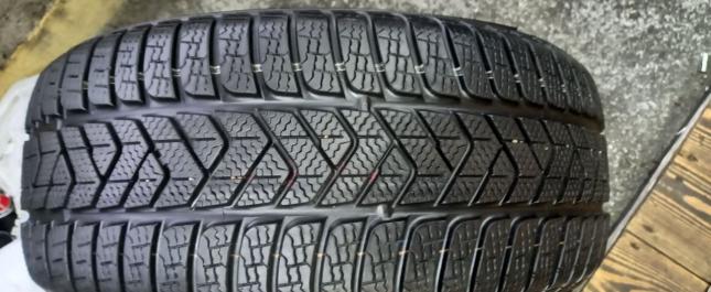 Pirelli Winter Sottozero 3 225/40 R18 92