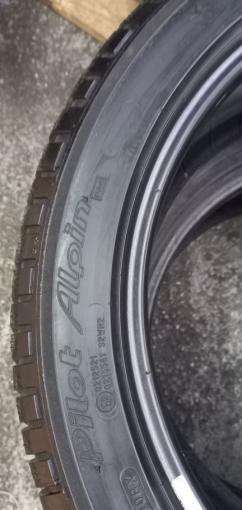 Michelin Pilot Alpin PA4 235/45 R19 99V