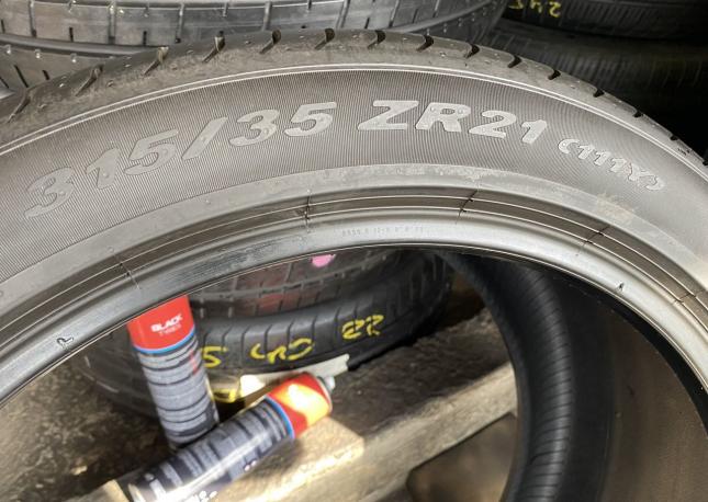 Pirelli P Zero 315/35 R21 111Y