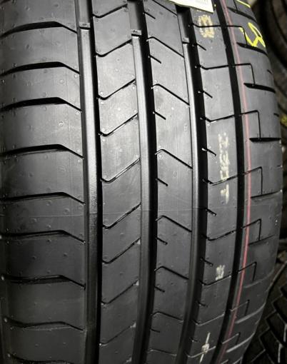 Pirelli P Zero PZ4 245/45 R20