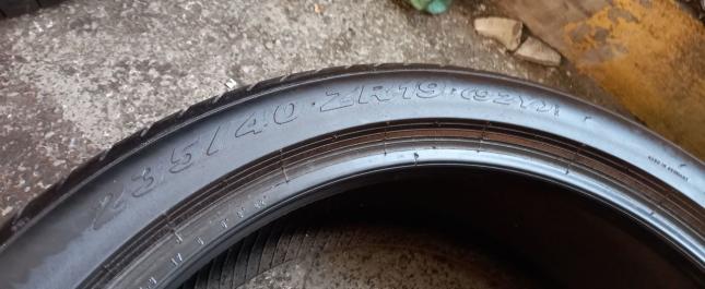 Pirelli P Zero 235/40 R19 92Y