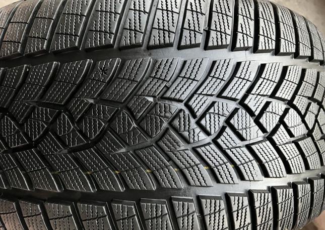 Goodyear UltraGrip Performance Gen-1 295/35 R21