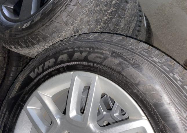 Goodyear Wrangler All-Terrain Adventure With Kevlar 255/65 R19 114H