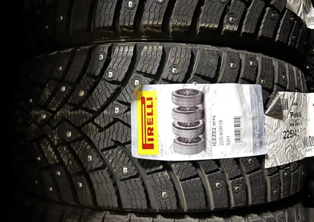 Pirelli Scorpion Ice Zero 2 225/40 R18