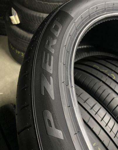 Pirelli P Zero PZ4 275/40 R21 107Y