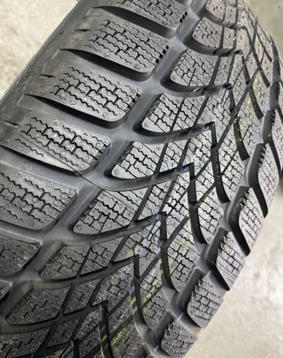 Dunlop SP Winter Sport 4D 215/55 R18 95H