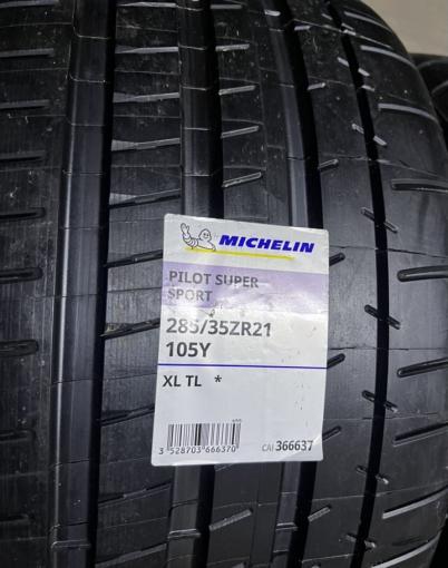 Michelin Pilot Super Sport 285/35 R21