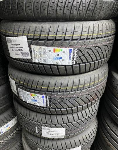 Goodyear UltraGrip Performance+ 255/45 R20