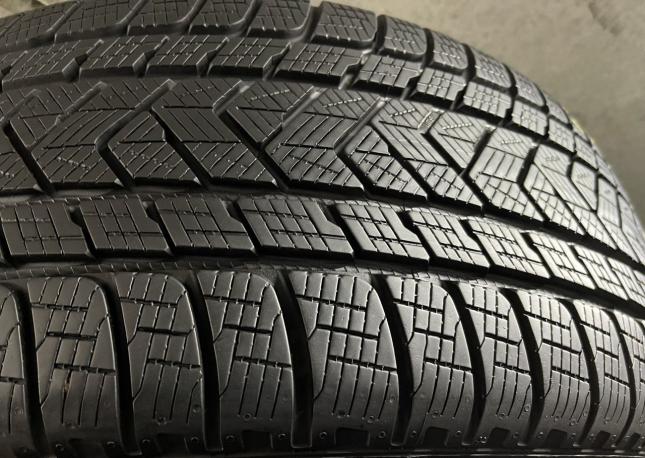 Pirelli Scorpion Winter 2 285/40 R22 V