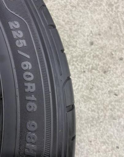 Goodyear Eagle LS EXE 225/60 R16