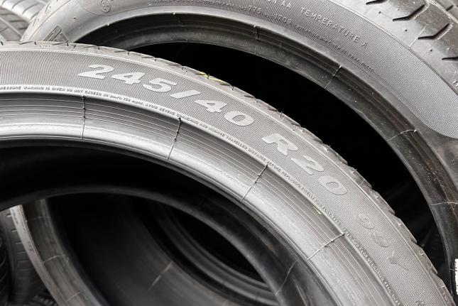 Pirelli P Zero 275/35 R20
