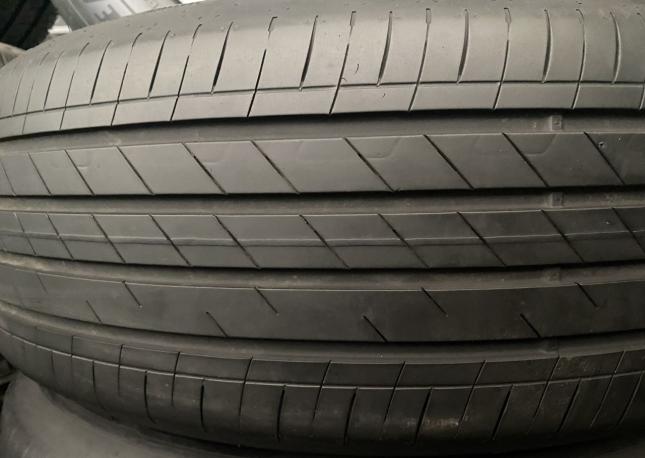 Goodyear EfficientGrip Performance 2 235/60 R20 108H