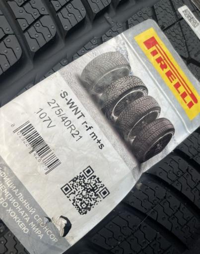 Pirelli Scorpion Winter RFT 275/40 R21 и 315/35 R21 V