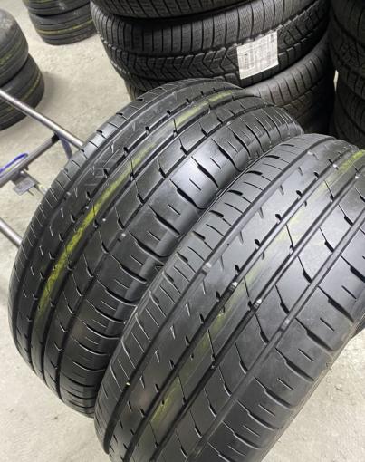 Dunlop Enasave RV504 215/60 R16