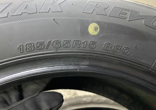 Bridgestone Blizzak Revo2 185/65 R15 88Q