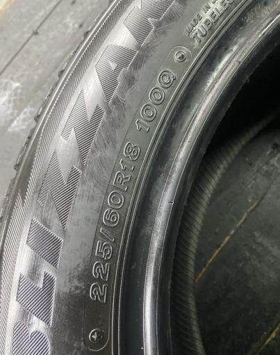 Bridgestone Blizzak DM-V2 225/60 R18