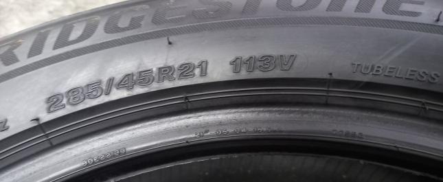 Bridgestone Blizzak LM-001 285/45 R21 113V