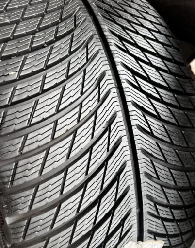 Michelin Pilot Alpin 5 SUV 295/35 R21