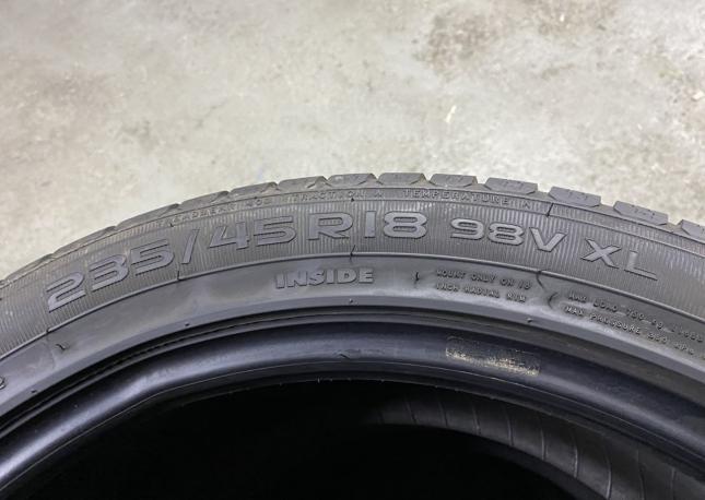 Nokian Tyres WR A3 235/45 R18 98V