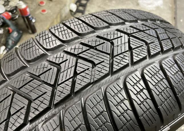 Pirelli Scorpion Winter 235/55 R19