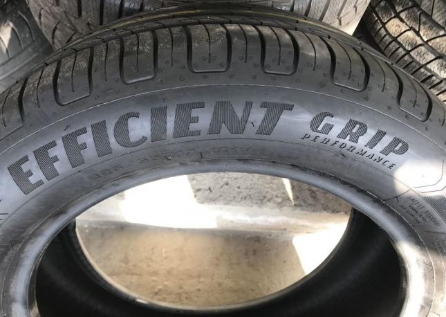 Goodyear EfficientGrip 225/55 R17 101W