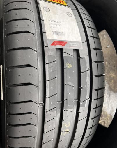 Pirelli P Zero PZ4 275/40 R21