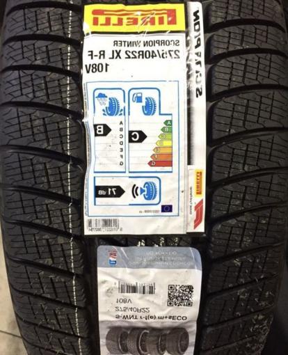 Pirelli Scorpion Winter RFT 315/35 R22