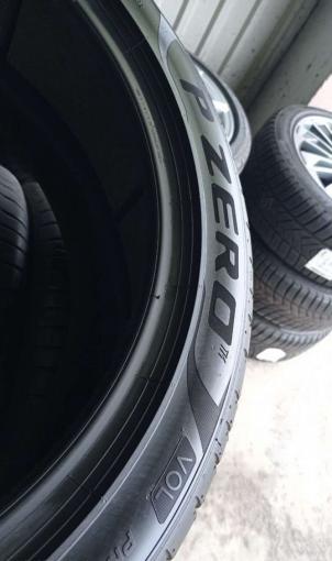 Pirelli P Zero PZ4 255/40 R21