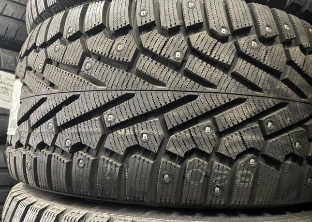 Pirelli Winter Ice Zero 295/40 R21 111H