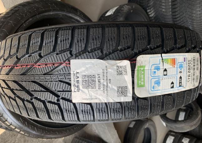 Nokian Tyres Hakkapeliitta R2 SUV 225/65 R17