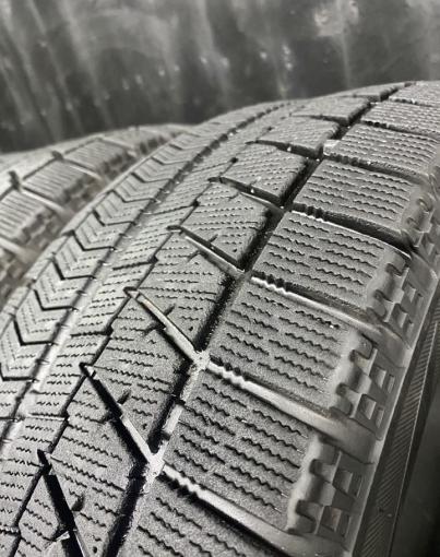 Bridgestone Blizzak VRX 215/55 R17