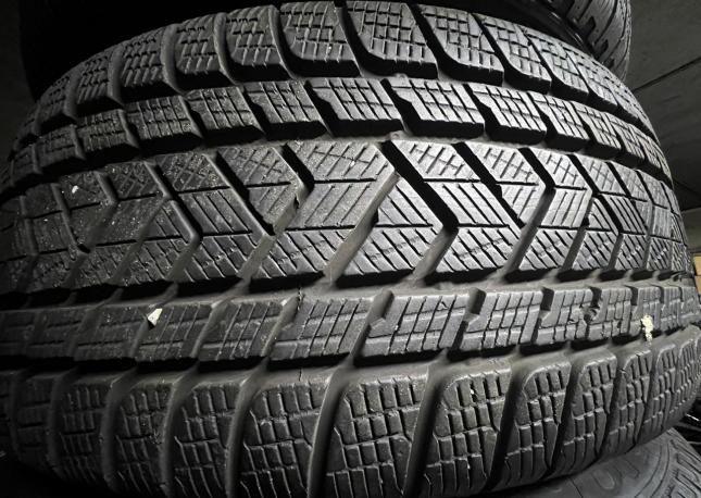 Pirelli Scorpion Winter 285/40 R22