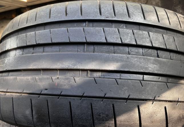 Michelin Pilot Super Sport 245/35 R21