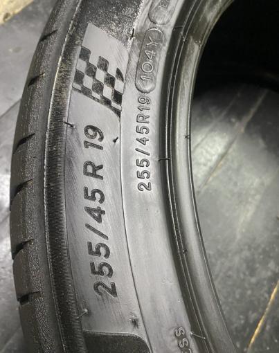 Michelin Pilot Sport 4 255/45 R19