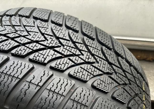 Dunlop SP Winter Sport 4D ROF 245/50 R18 104V