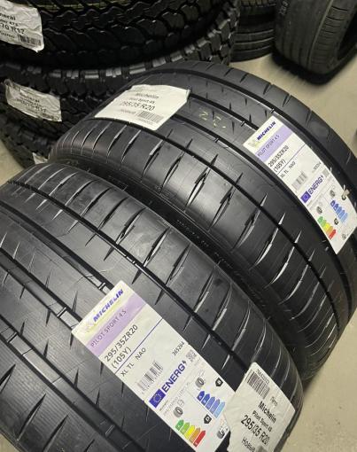 Michelin Pilot Sport 4 S 295/35 R20 105Y