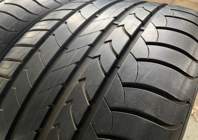 Goodyear EfficientGrip 275/40 R19 101V