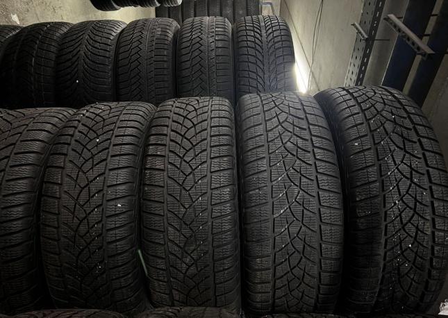 Goodyear UltraGrip Performance 235/55 R18