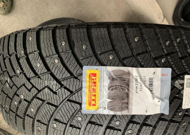 Pirelli Ice Zero 2 275/50 R21