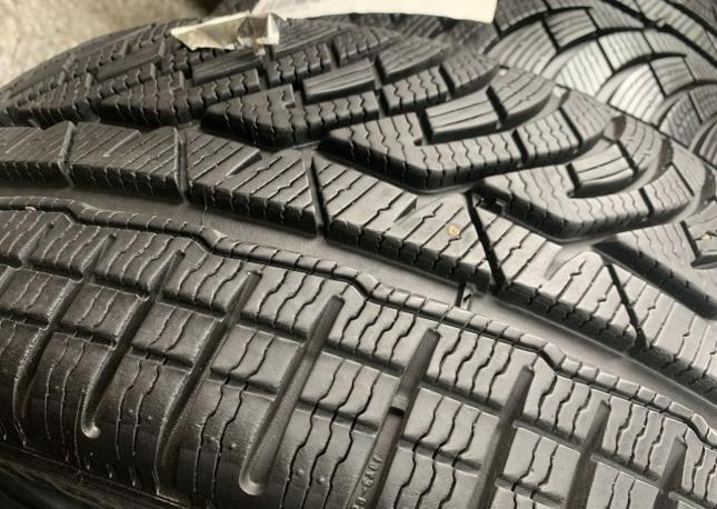 Michelin Pilot Alpin PA4 225/45 R18