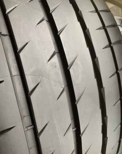 Michelin Pilot Sport 4 S 285/30 R21 100Y