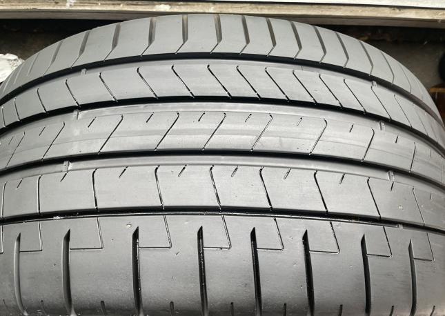 Pirelli P Zero PZ4 295/30 R21 102W