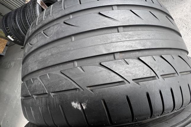 Bridgestone Potenza RE-01R 295/35 R20