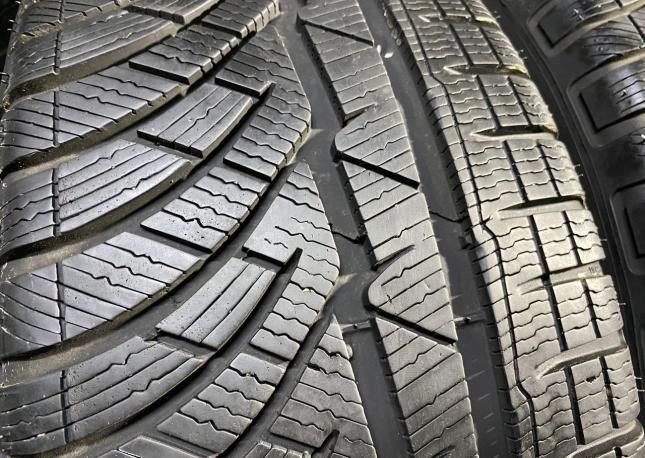 Michelin Pilot Alpin Radial XSE 235/45 R18 98V