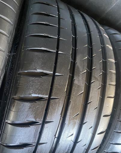 Michelin Pilot Sport 4 S 225/35 R19